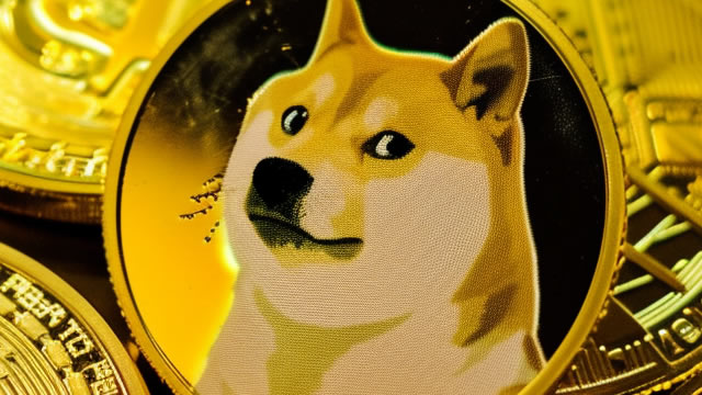DOGE Price Prediction: Targeting $0.1346 by January 2026 as Bullish Momentum Emerges