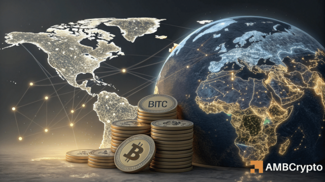 U.S. investors dump $700M in Bitcoin – Is BTC's $100K support at risk?