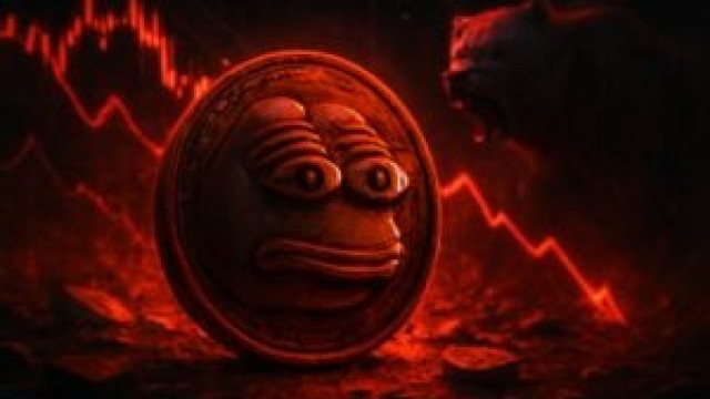 Pepe slides into oversold as fear weighs