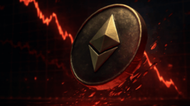 ETH slips toward support as momentum weakens