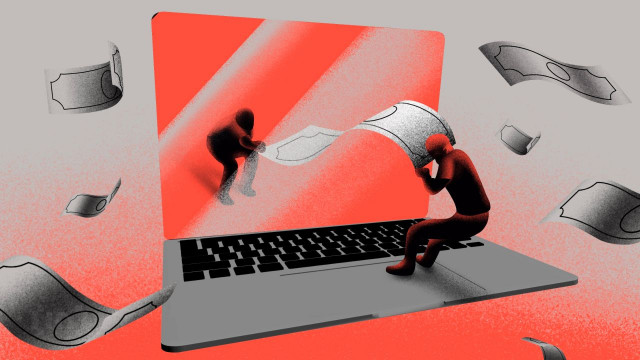 Featured image for article: Conor McGregor and Khabib's UFC Rivalry Erupts Again After NFT âScam' Accusation