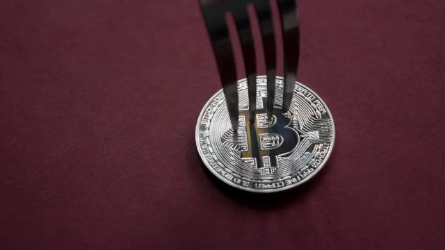 Ripple Veteran Schwartz Reacts to Failed Bitcoin Fork