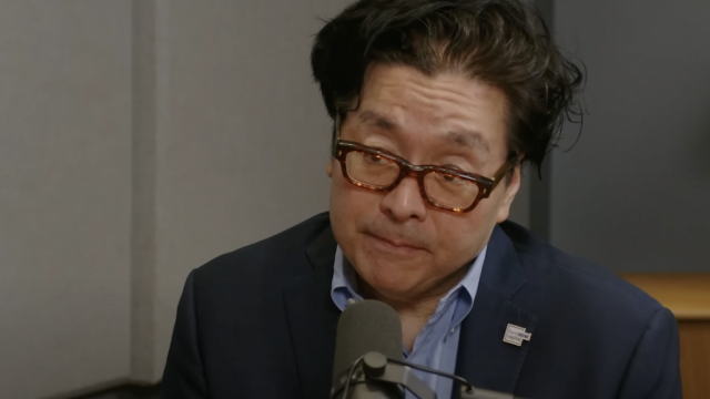 2028 Quantum Clock Ticks for 35% of All Bitcoin, Warns Tom Lee