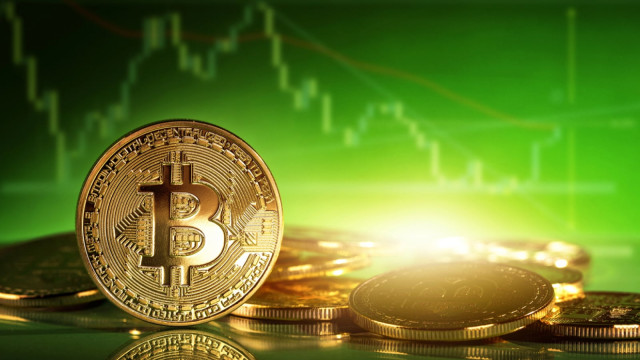 Standard Chartered Doubles Down on $100,000 BTC Target
