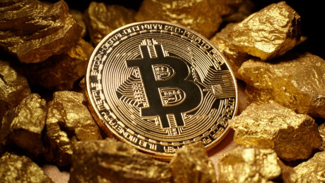 Why Ray Dalio Believes Bitcoin Can Never Replace Gold as a Safe Haven