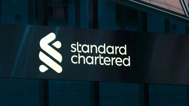 Standard Chartered's Kendrick Calls $59K the Bitcoin Cycle Bottom; Holds $100K BTC and $4K ETH Year-End Targets