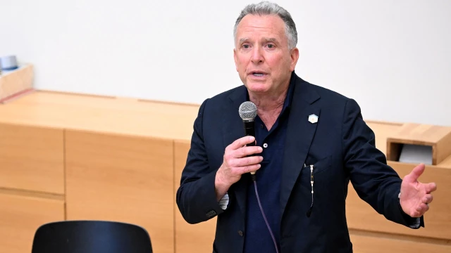 Senators press Trump envoy Steve Witkoff to explain crypto ties in UAE role