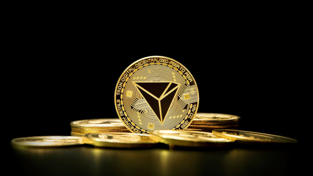 Tron (TRX) 触及 0.35 美元，链上数据发出看跌背离警告