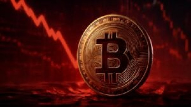 Bitcoin price under pressure as extreme fear grips the crypto market