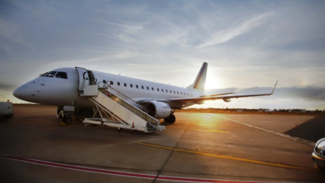 Solana Stablecoins Now Book Flights With 300 Airlines