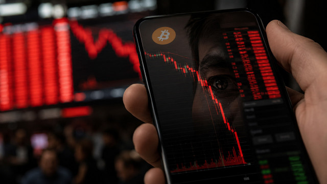 لماذا انهارت عملة البيتكوين إلى أقل من 60 ألف دولار مع فشل الدعم عندما تكون هناك حاجة ماسة للمشترين