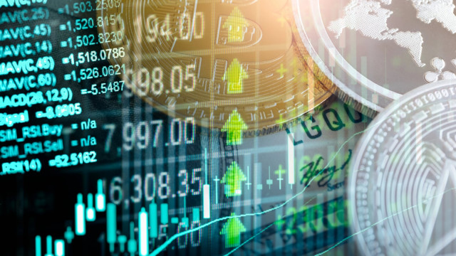 Crypto Whales Are Rotating From Bitcoin to XRP and Solana: Wintermute Breaks Down Why
