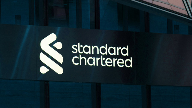 Standard Chartered PLC (SCBFY) Stock: Surges as Bank Expands Bitcoin and Ether Trading in UAE