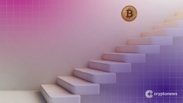 Strategy's Bitcoin Holdings Face $900M in Losses as BTC Slips Below $76K